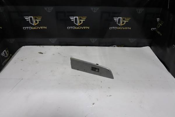 2007–2011 Ford Ranger sağ ön cam düğmesi